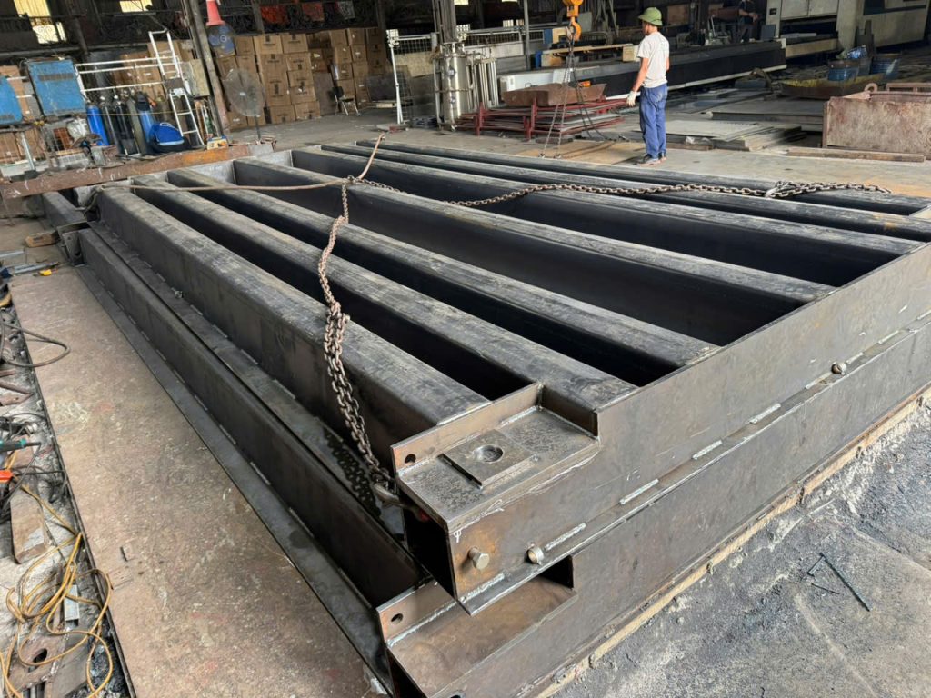 ảnh xưởng gia công